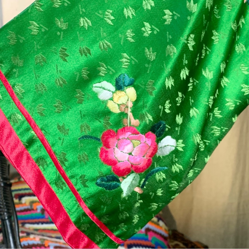 50s China Silk Embroidered Pajamas - Picture 12 of 16
